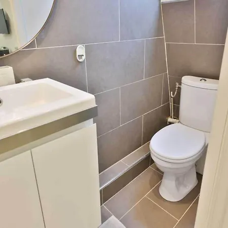 Modern - Plaine-monceau - Mobility Lease Apartman *